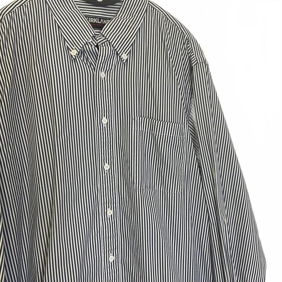 Kirkland Signature Men's Size 17-36 100% Long Staple Cotton Button Down Shirt - Picture 2 of 8